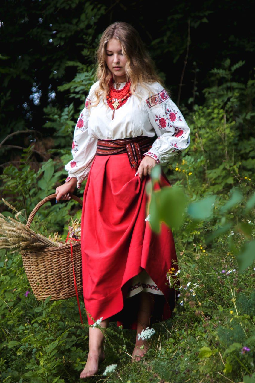 Slavic girls in Sharjah