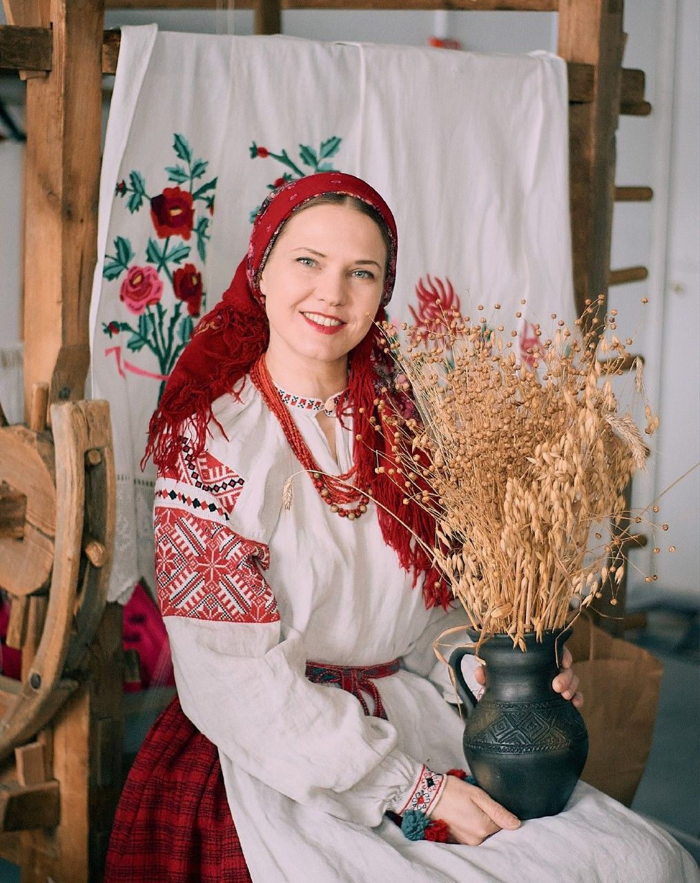 Women in Slavic costumes in Sharjah