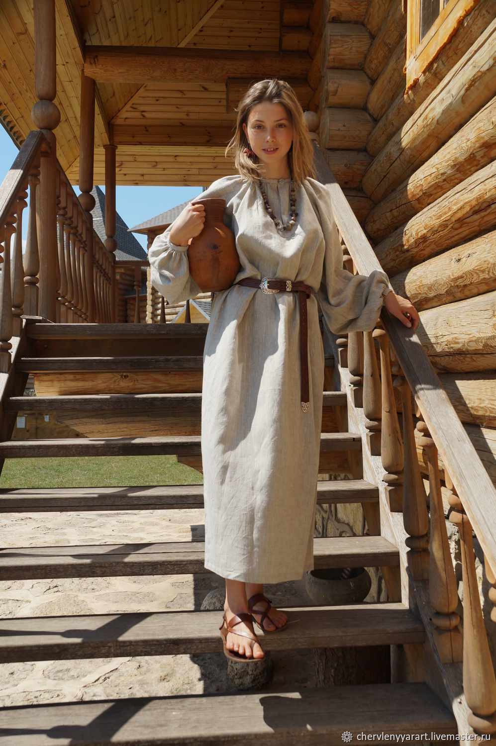 Girls in Slavic costumes in Sharjah